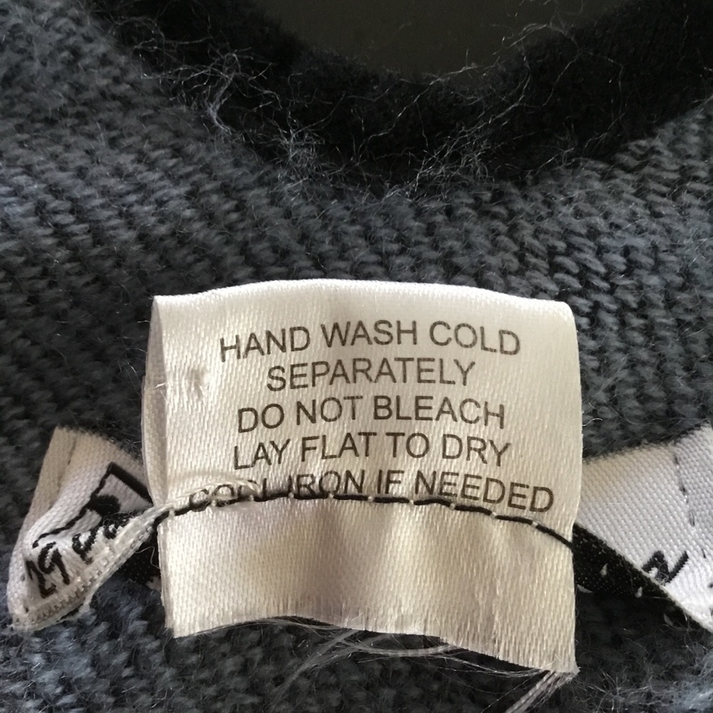 Perfect Fall/Winter/Spring Sweater Cape/Wrap - Picture 2 of 6